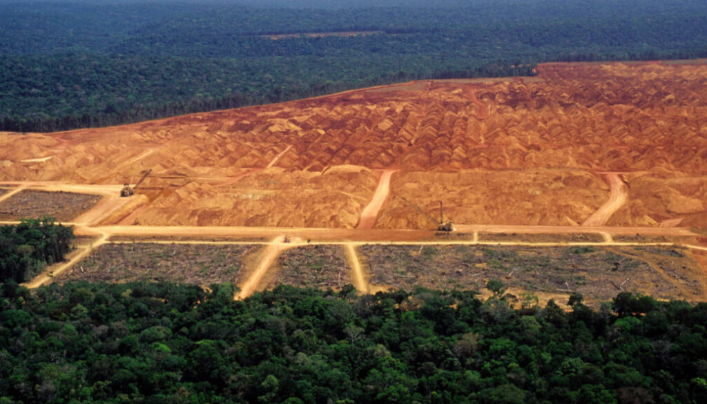 deforestation-square-in-amazonas-5fzxxitlzvv4j2xz